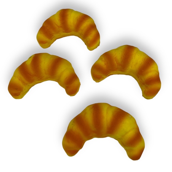 7pcs Fake French Croissant Bun Roll Slow Rise Squeezable Foam Bread Prop 4.5" - Picture 3 of 16